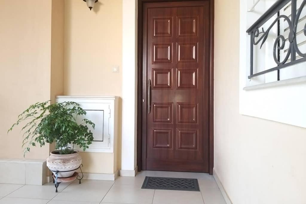 New, Modern, Bright And Independent Apartment 83 M2, With Garden, 5Min To The Beach And The City Center كالاماتا المظهر الخارجي الصورة