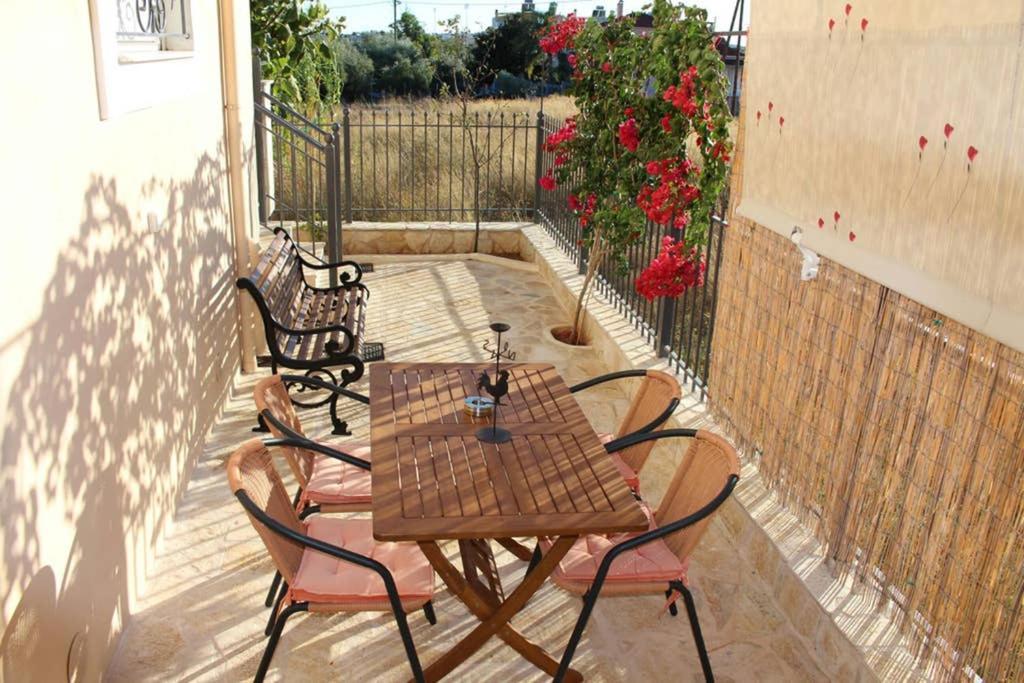 New, Modern, Bright And Independent Apartment 83 M2, With Garden, 5Min To The Beach And The City Center كالاماتا المظهر الخارجي الصورة