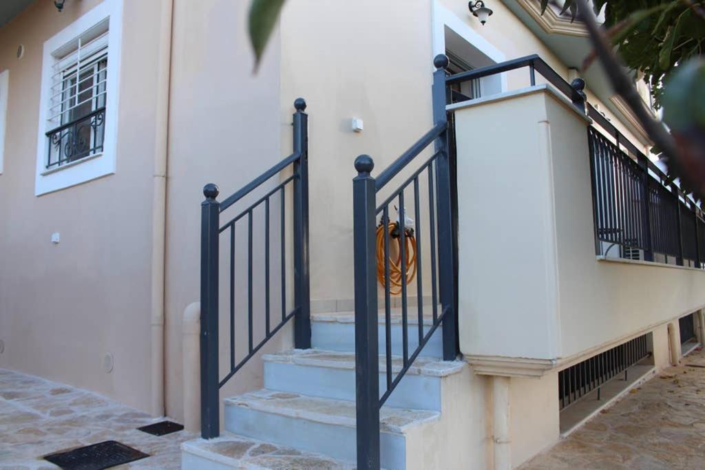 New, Modern, Bright And Independent Apartment 83 M2, With Garden, 5Min To The Beach And The City Center كالاماتا المظهر الخارجي الصورة